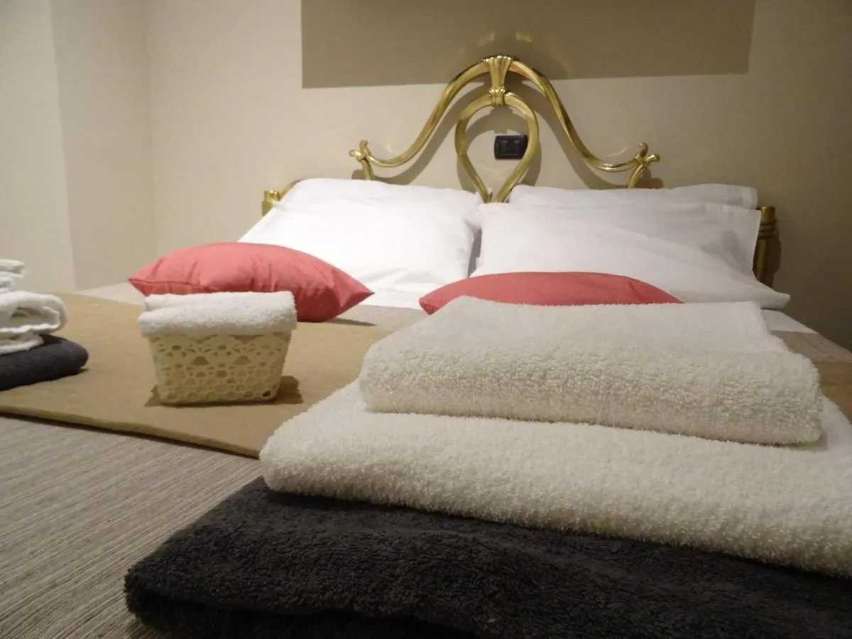 Suite Emilia Sant'Ilario d'Enza Apartment